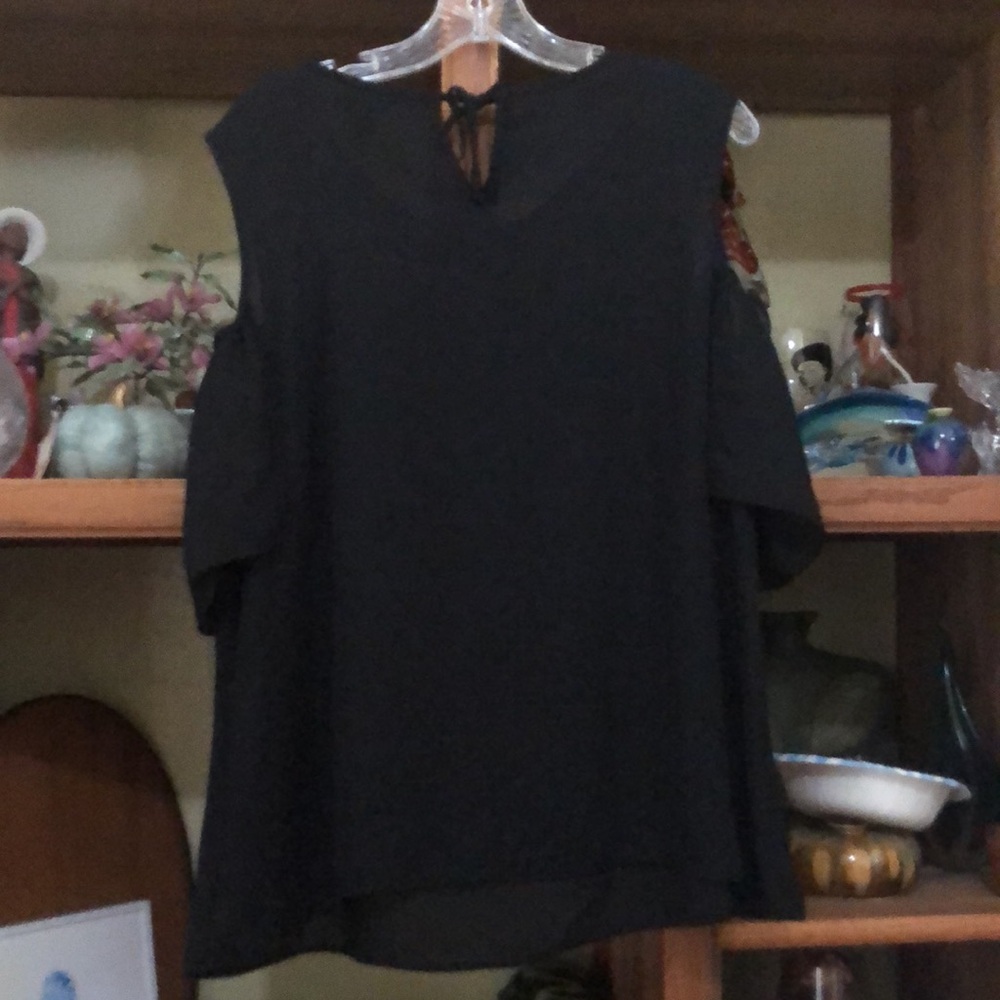 Ladies Worthington Top - Picture 3 of 10